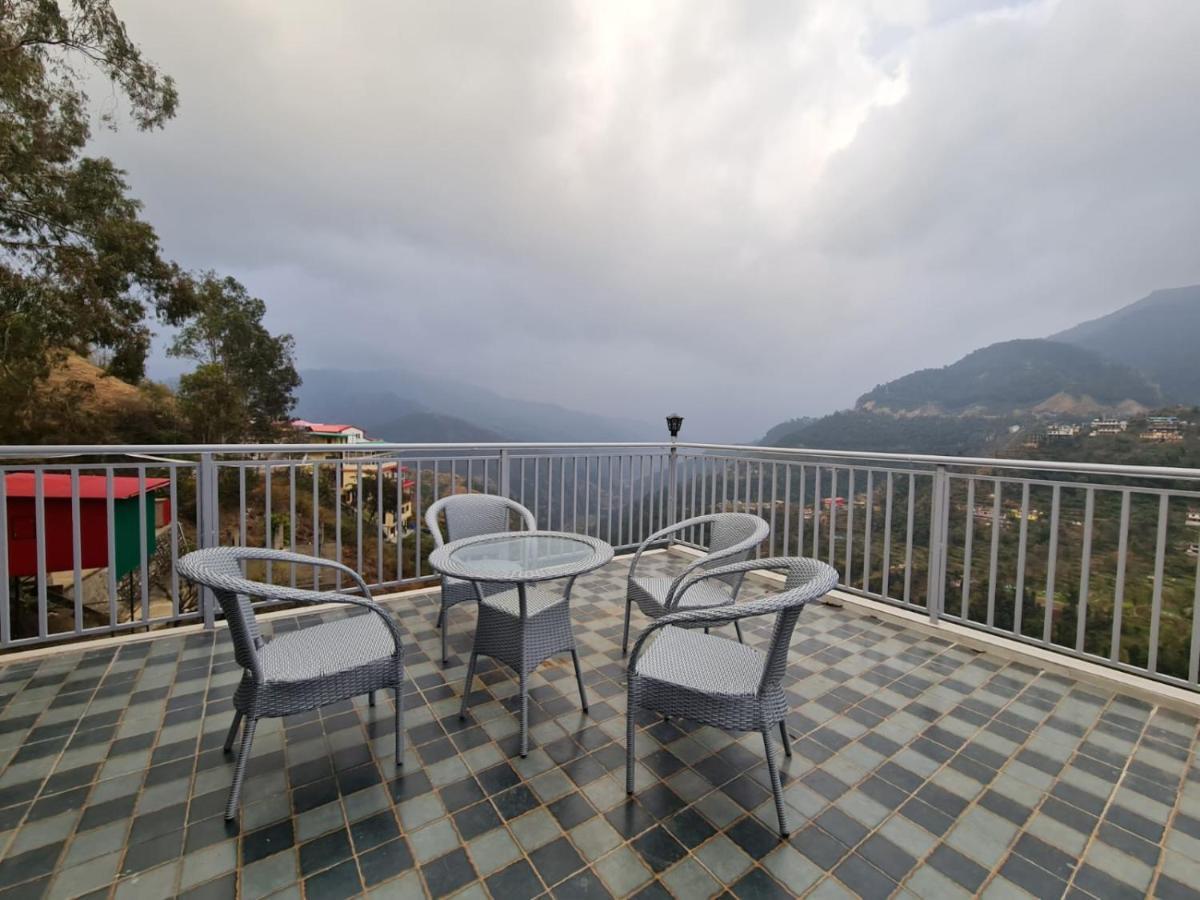 Mount Heaven Hotel Kandaghat Exterior photo